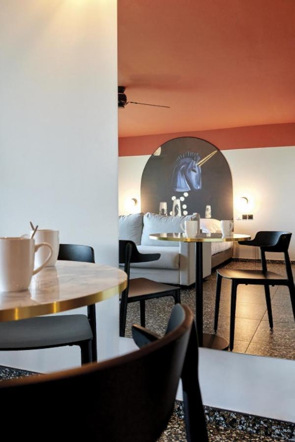 Dina Morgabine Saint Denis Hotel Екстериор снимка